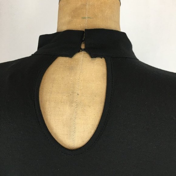 🌷 Haute Hippie Black Keyhole Mock Neck Bell Sleeve Top Size S - Picture 6 of 12